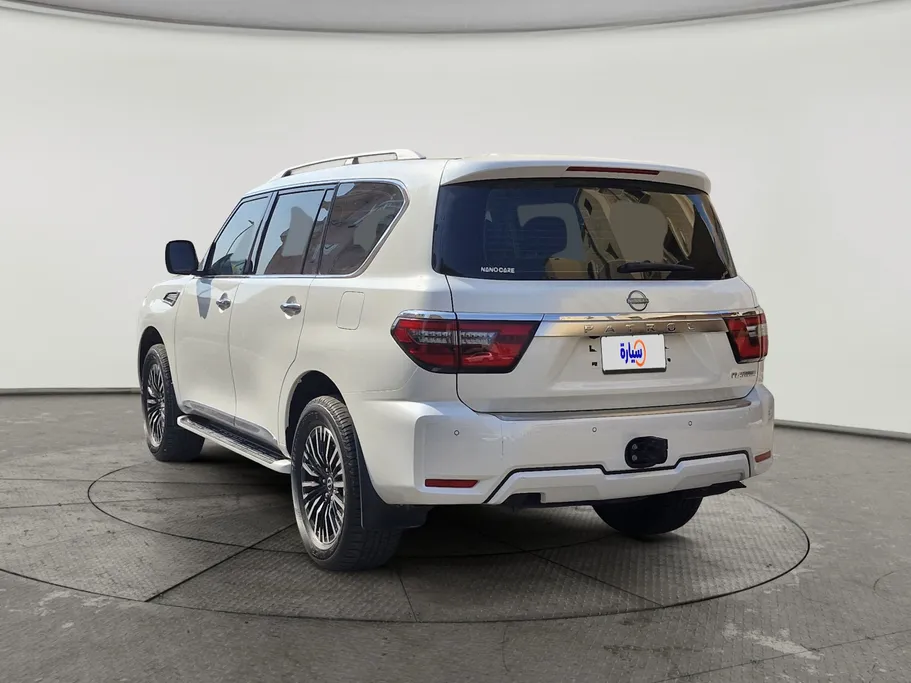 2023 Nissan Patrol Platinum 
