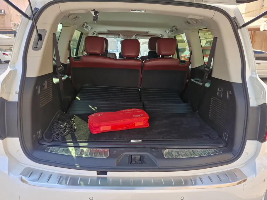 2023 Nissan Patrol Platinum 