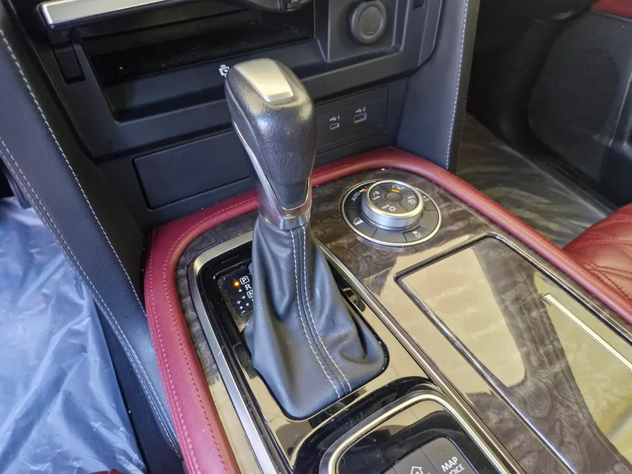 2023 Nissan Patrol Platinum 