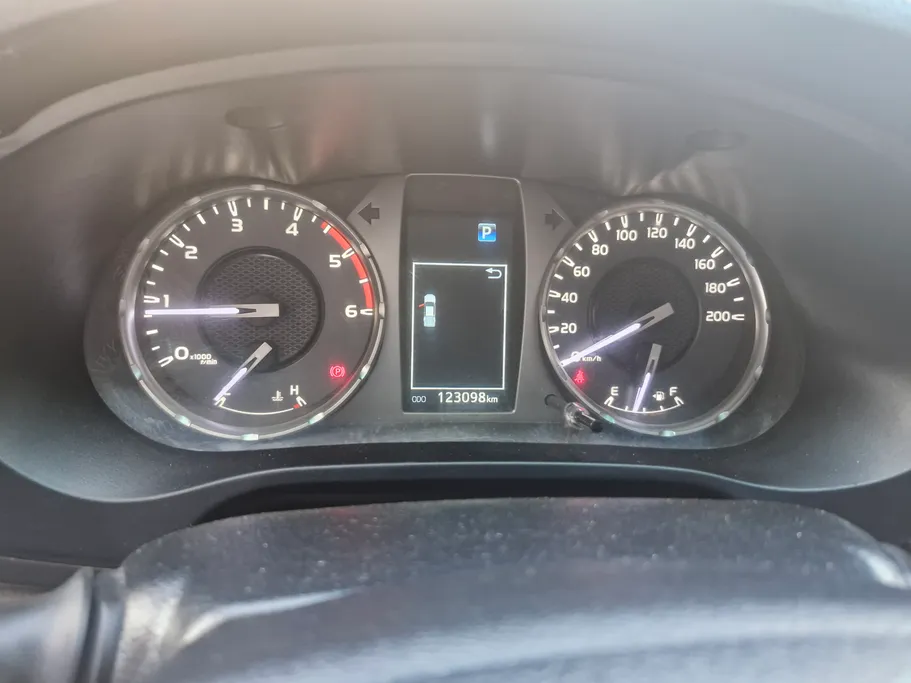 2024 Toyota Hilux SGLX 4X4 AT DSL 