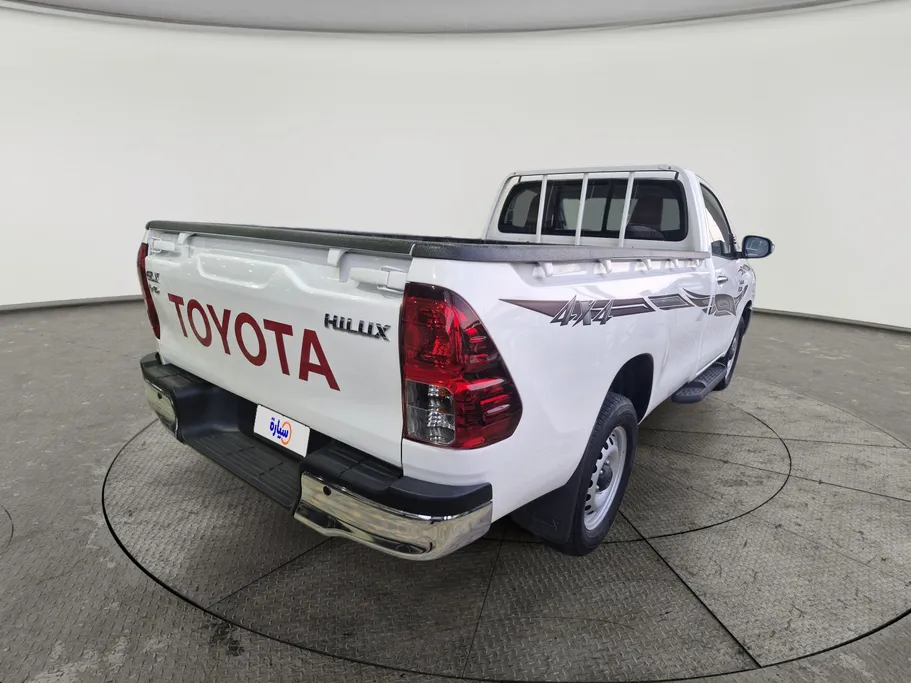 2025 Toyota Hilux GLX 