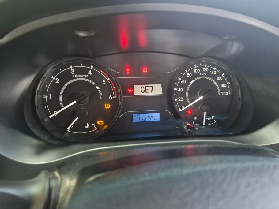 2025 Toyota Hilux GLX 