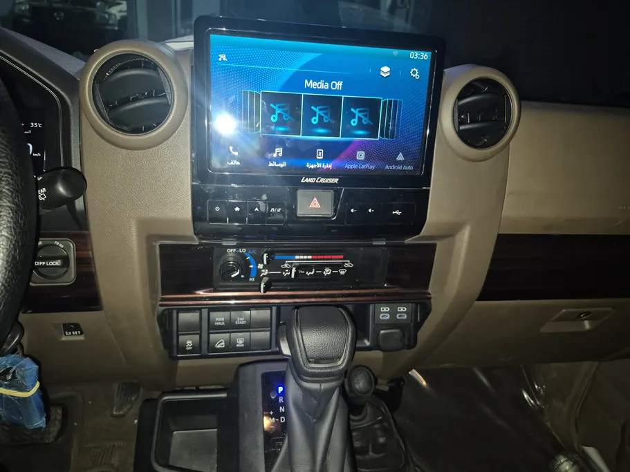 2025 Toyota LAND CRUISER 70 LX 