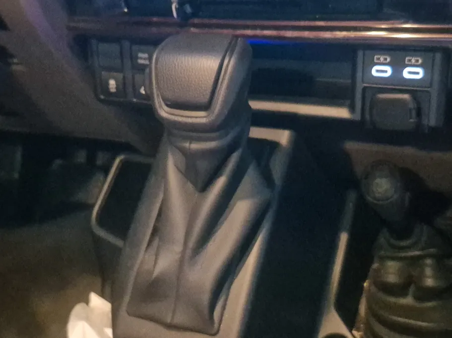 2025 Toyota LAND CRUISER 70 LX 