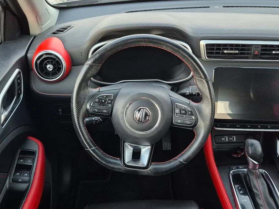 2022 MG ZS LUX T 