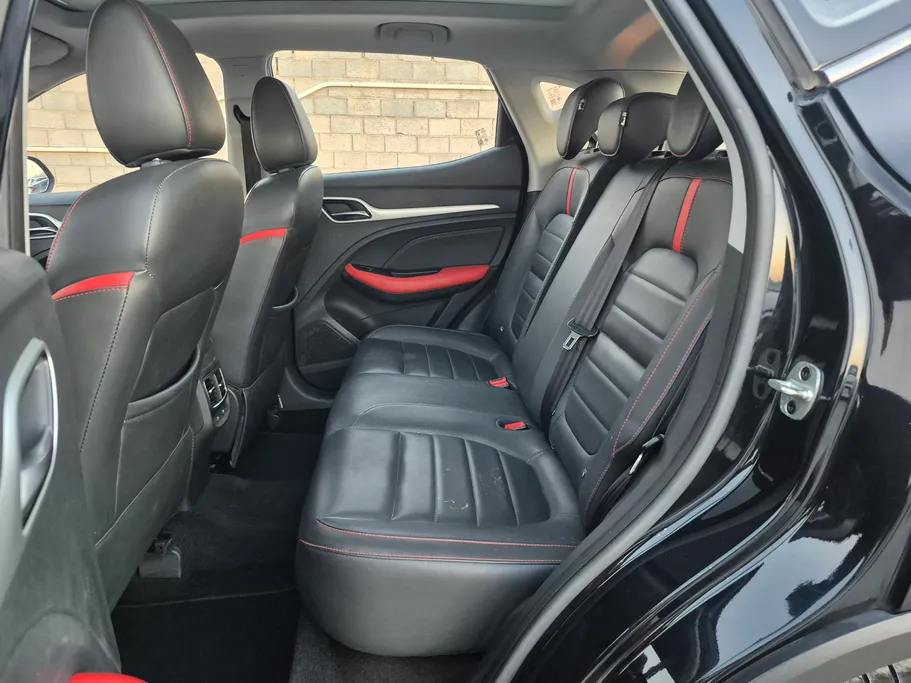 2022 MG ZS LUX T 