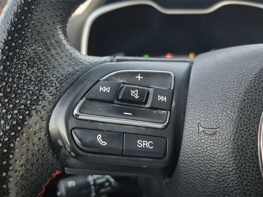 2022 MG ZS LUX T 