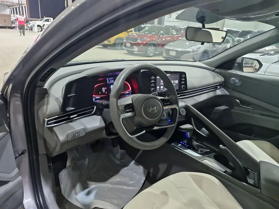 2024 Hyundai Elantra Fleet 