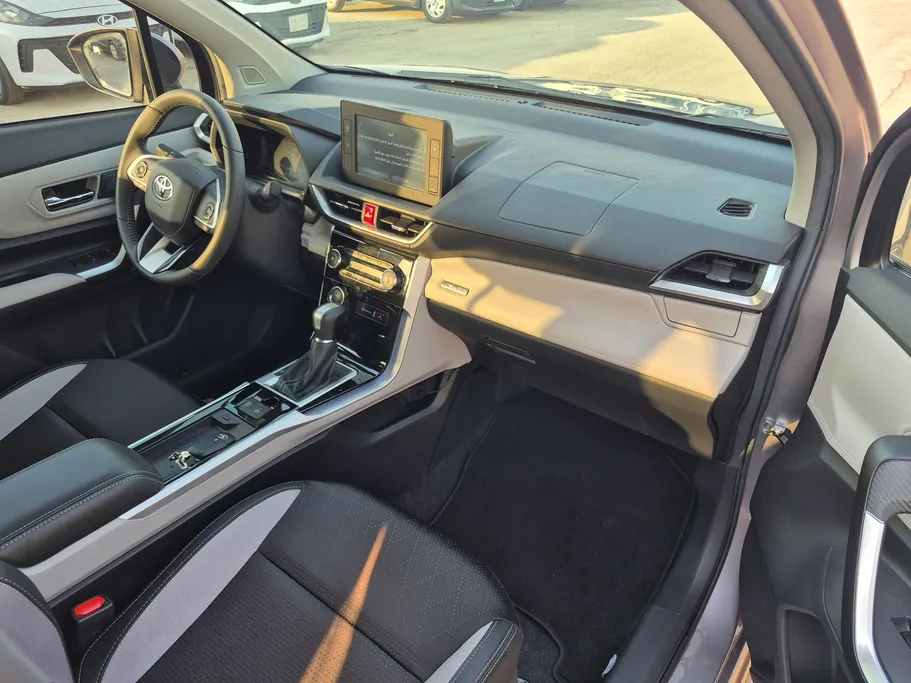 2024 Toyota Veloz GLX 
