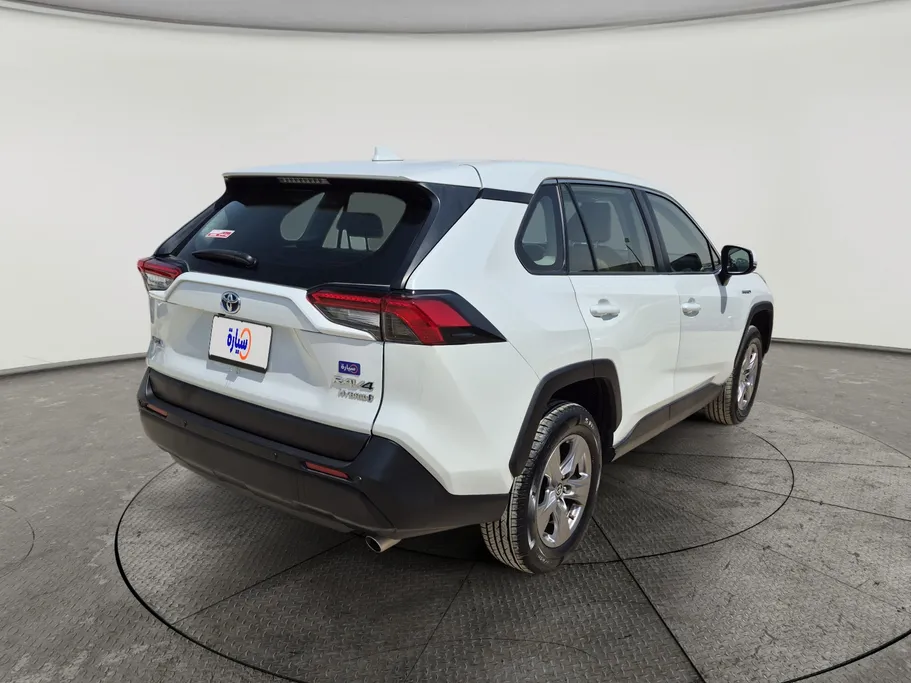 2024 Toyota RAV4 LE HEV 