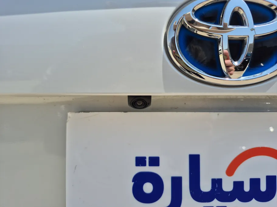 2024 Toyota RAV4 LE HEV 