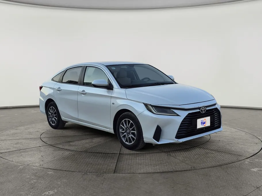 2024 Toyota Yaris  Y 