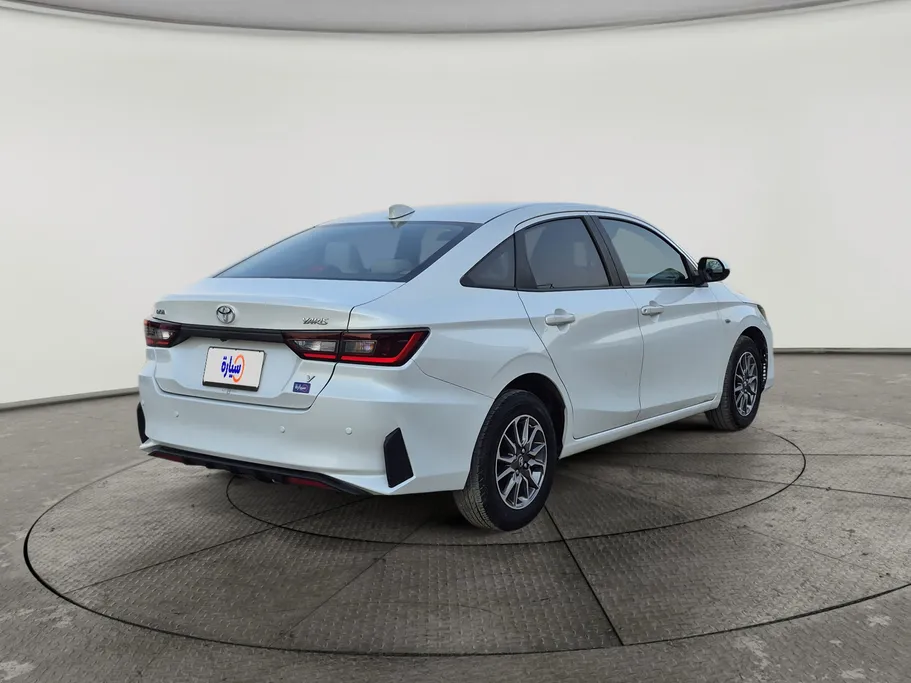 2024 Toyota Yaris  Y 