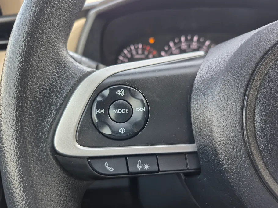 2024 Toyota Yaris  Y 