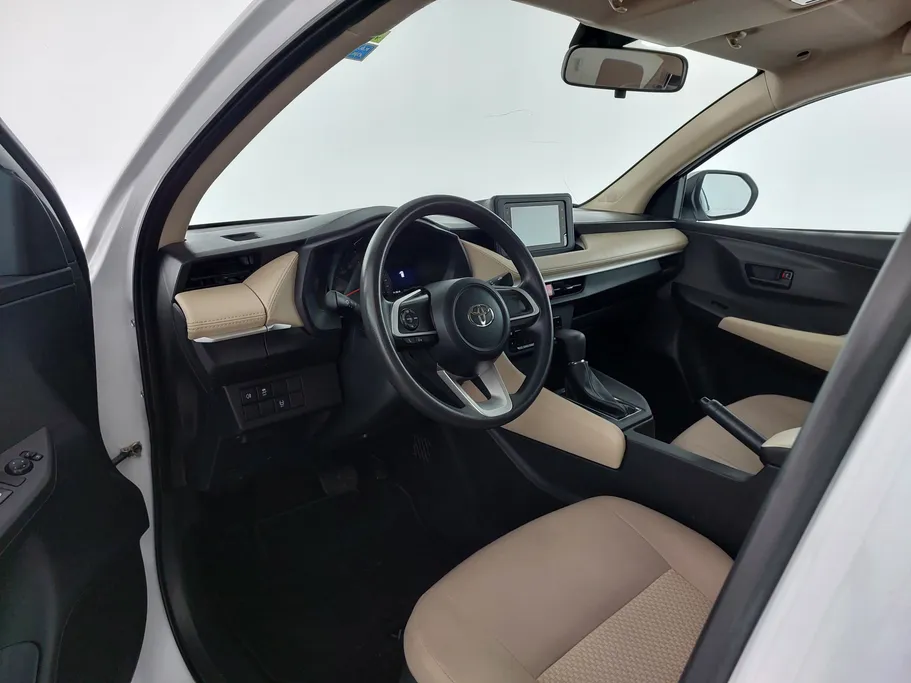 2024 Toyota Yaris  Y 