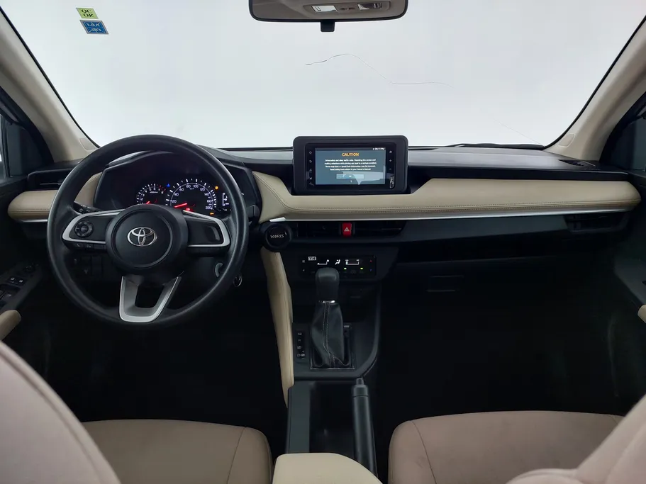 2024 Toyota Yaris  Y 
