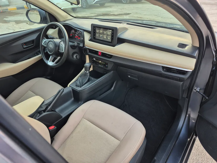 2023 Toyota Yaris  Y 