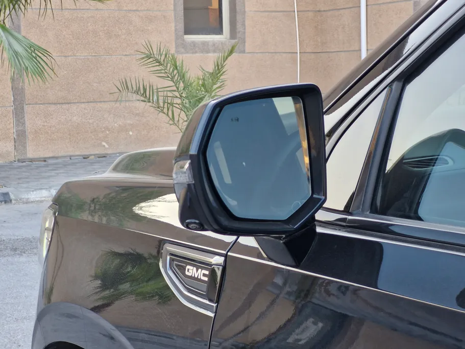 2024 GMC Yukon AT4 