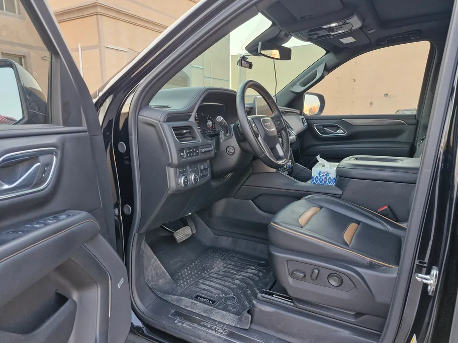 2024 GMC Yukon AT4 