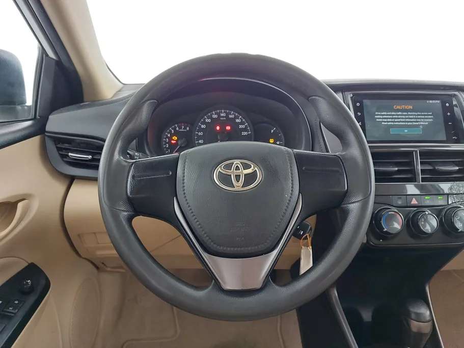 2022 Toyota Yaris  Y 