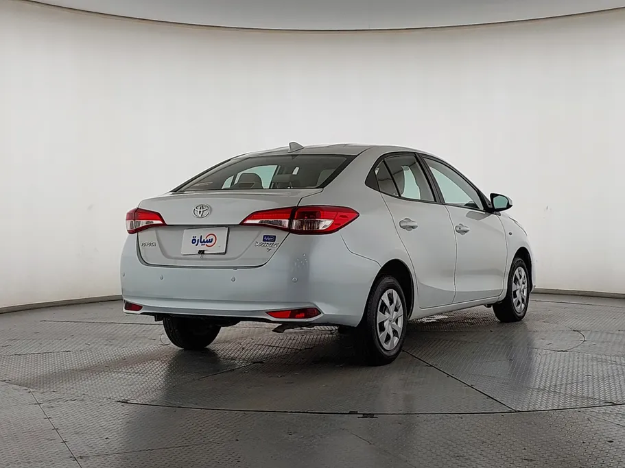 2022 Toyota Yaris  Y 