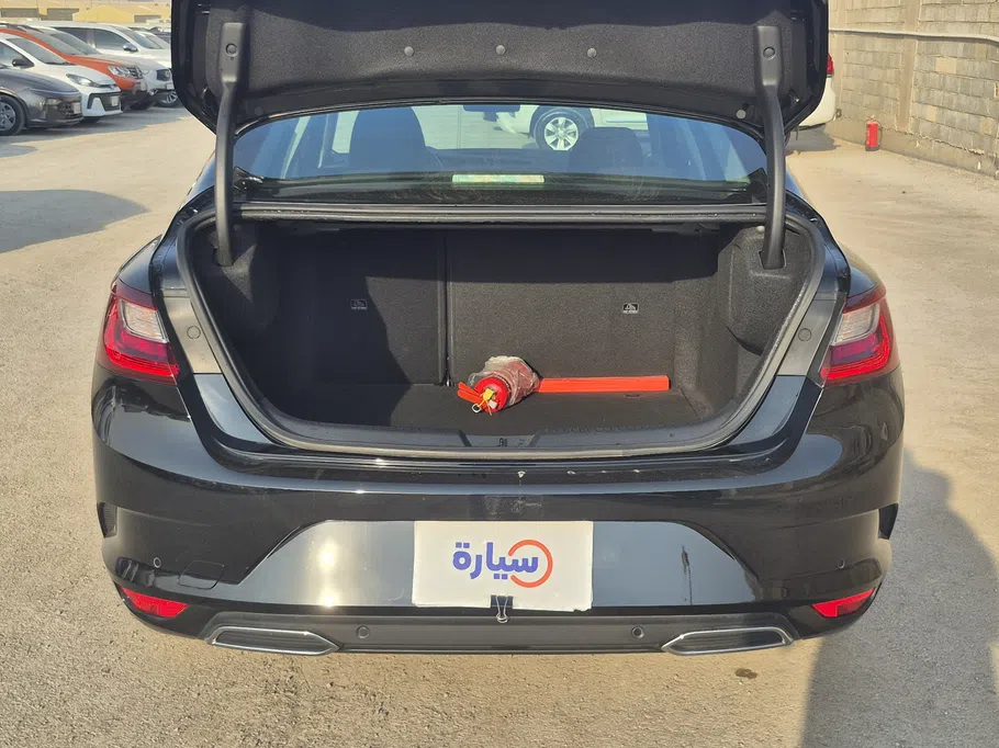 رينو ميجان E 2024 
