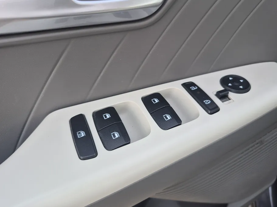 2024 Hyundai Accent Fleet 