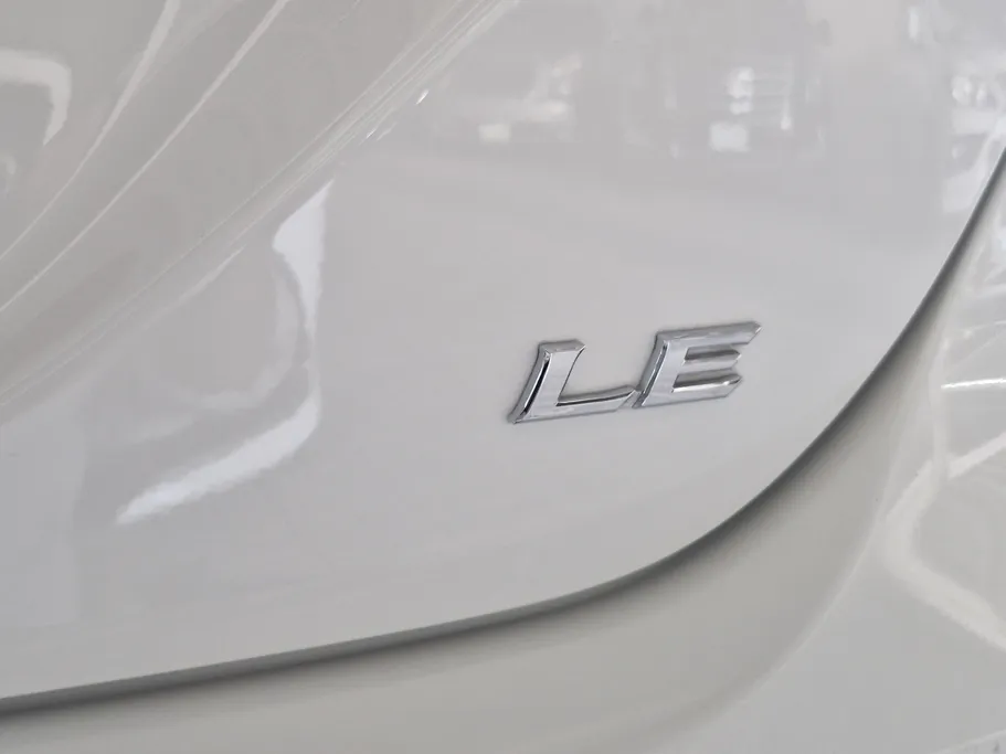 2023 Toyota Camry  LE 