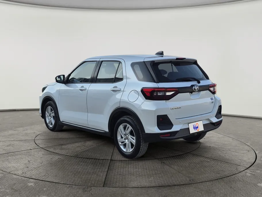 2023 Toyota Raize XLE 