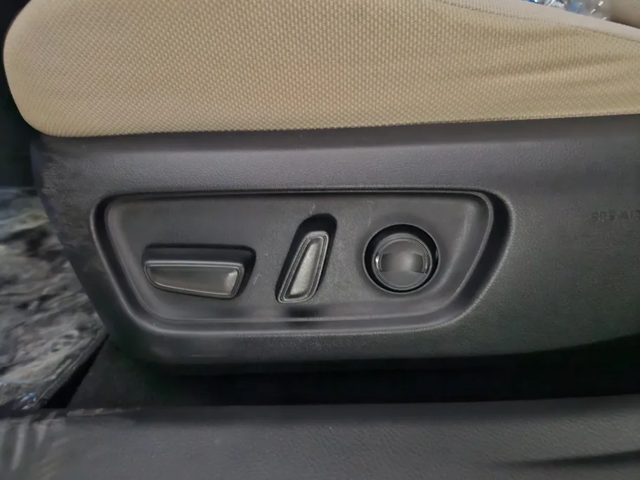2025 Toyota Camry  LE 