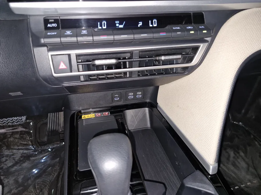 2025 Toyota Camry  LE 