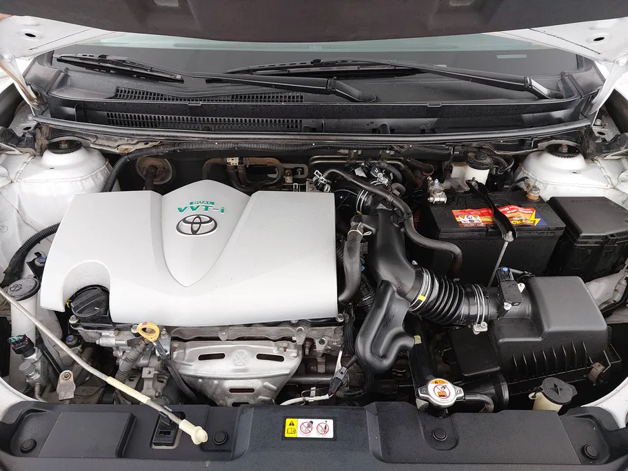 2022 Toyota Yaris  Y 
