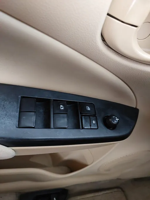 2022 Toyota Yaris  Y 