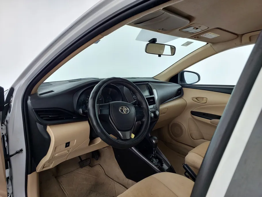 2022 Toyota Yaris  Y 