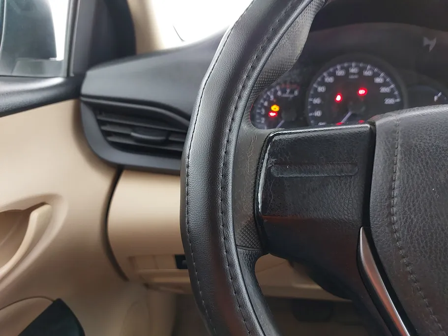 2022 Toyota Yaris  Y 