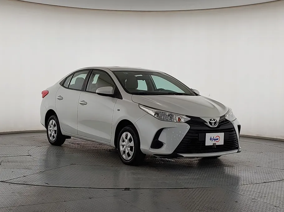 2022 Toyota Yaris  Y 