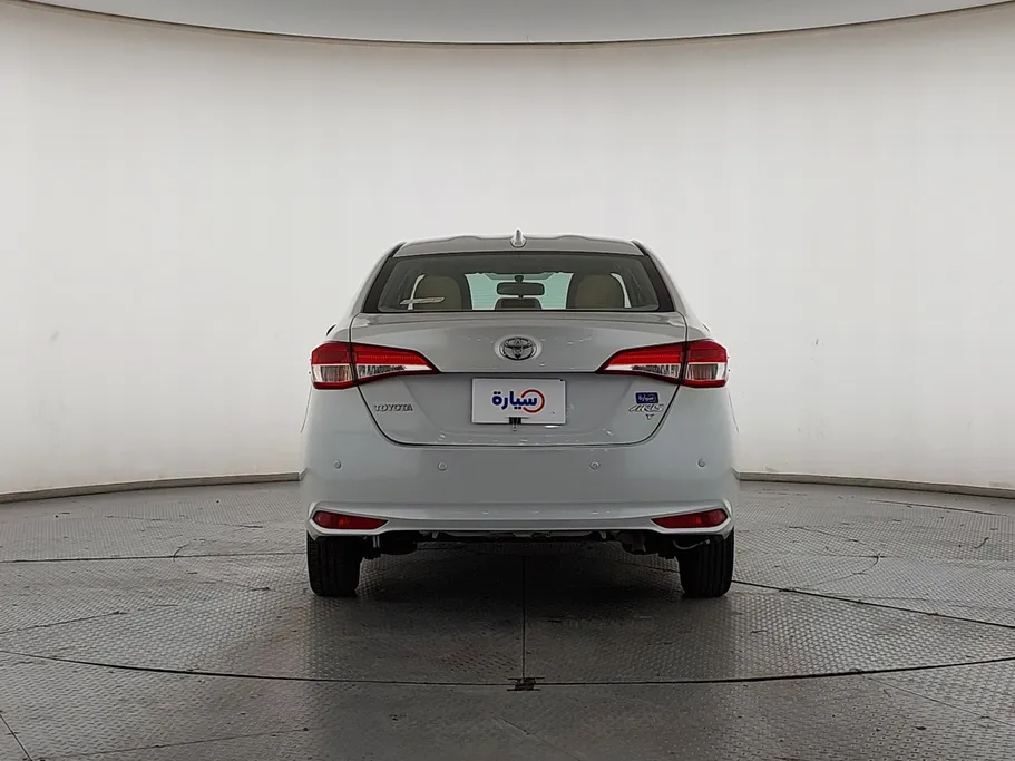 2022 Toyota Yaris  Y 