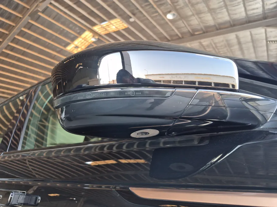 لاند روفر رنج روفر Velar R dynamic 2023 