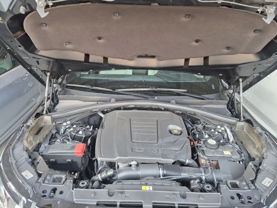 لاند روفر رنج روفر Velar R dynamic 2023 