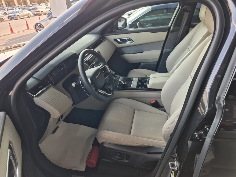 لاند روفر رنج روفر Velar R dynamic 2023 