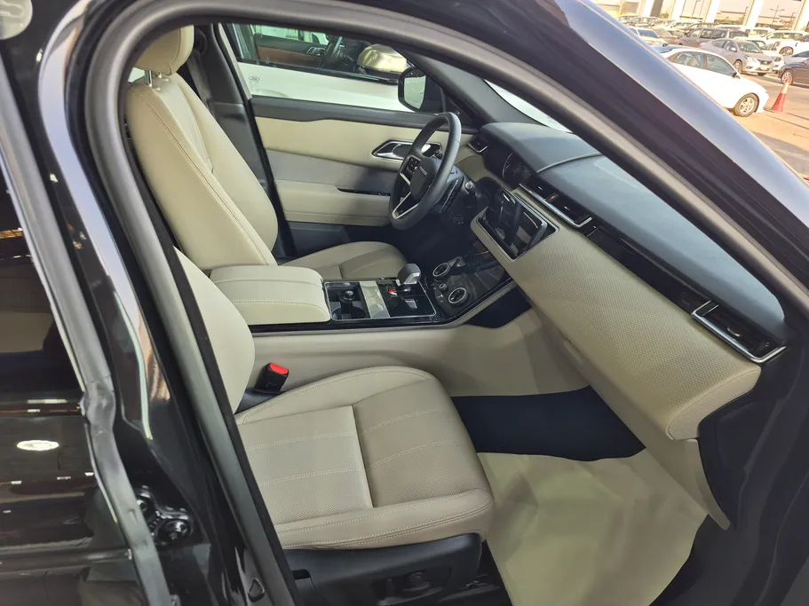 لاند روفر رنج روفر Velar R dynamic 2023 