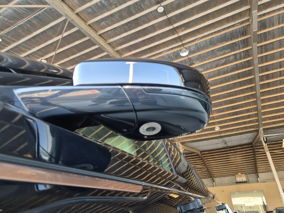 لاند روفر رنج روفر Velar R dynamic 2023 