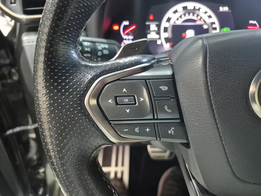 2023 Lexus LX 600 