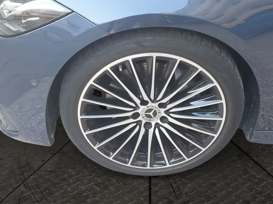 2024 Mercedes C 200 