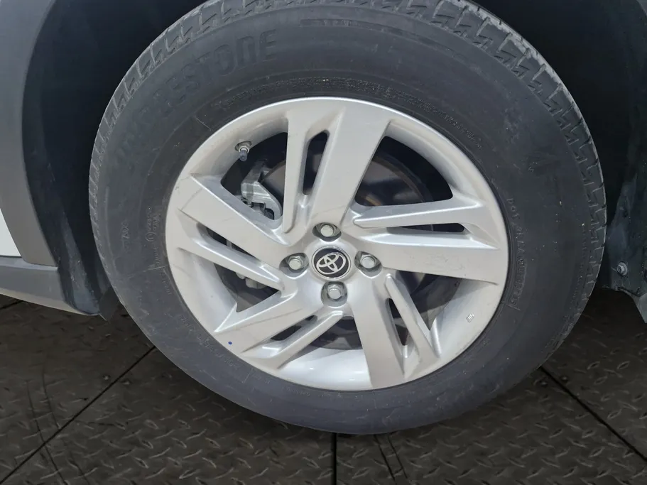 2024 Toyota Raize XLE 
