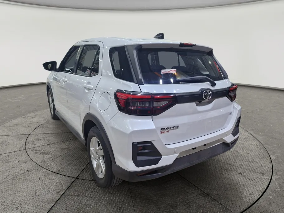 2024 Toyota Raize XLE 