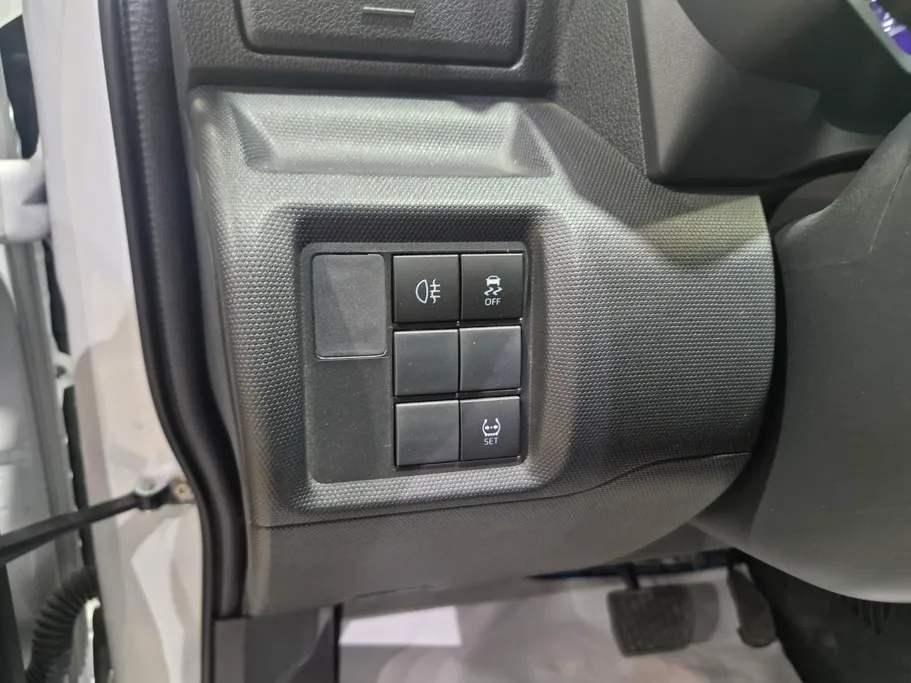 2024 Toyota Raize XLE 