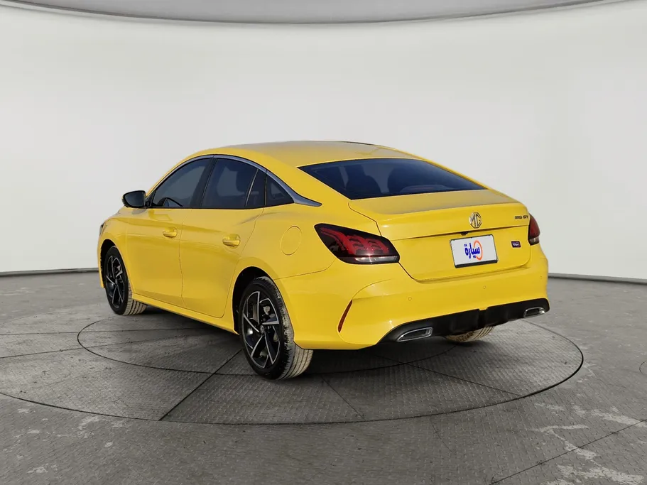 2024 MG GT LUX 