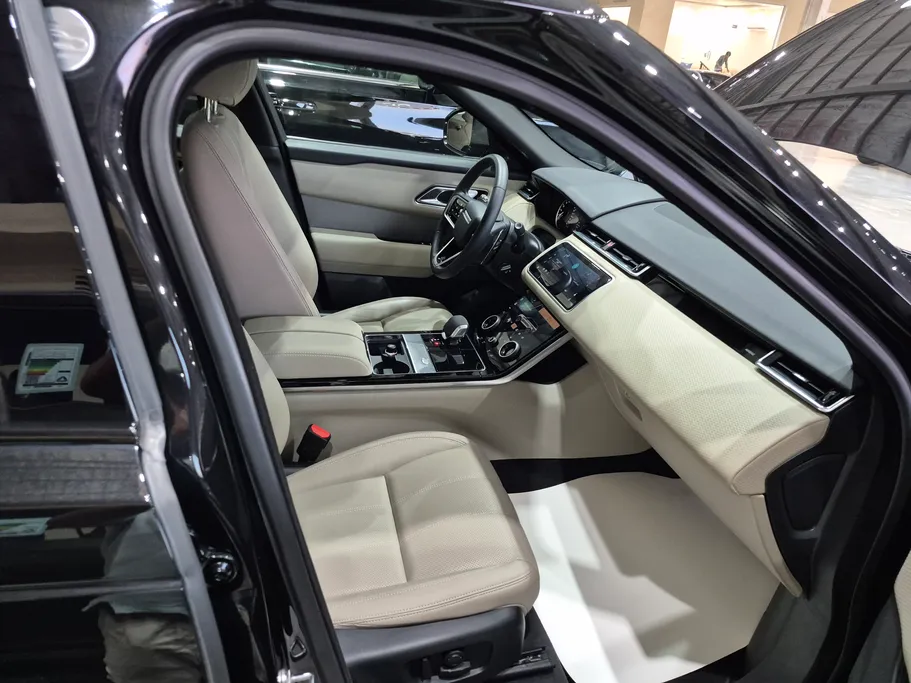 لاند روفر رنج روفر Velar R dynamic 2023 