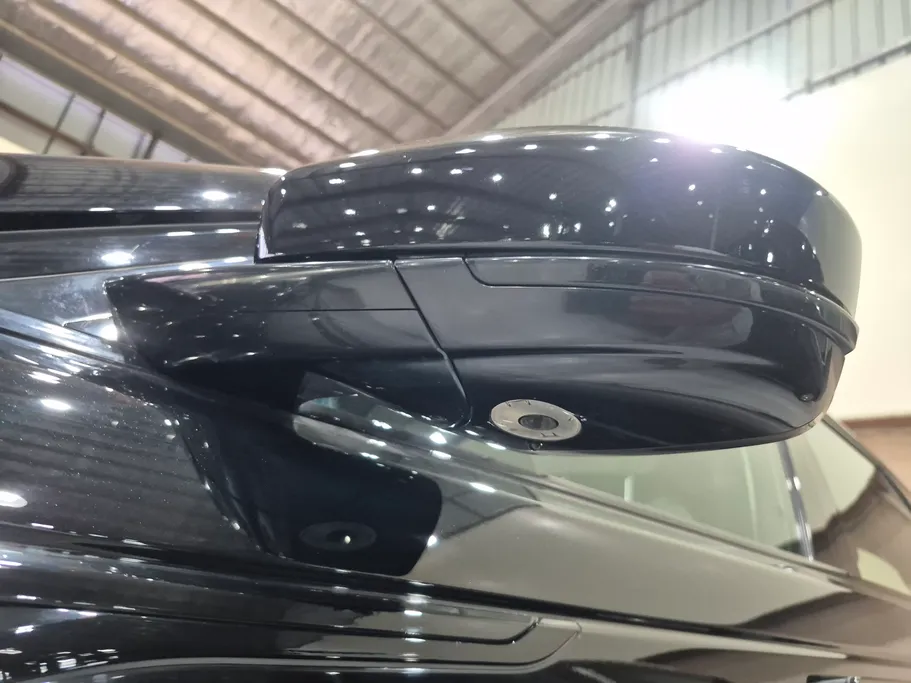 لاند روفر رنج روفر Velar R dynamic 2023 